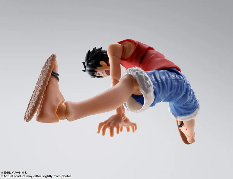 Load image into Gallery viewer, Bandai - S.H.Figuarts - One Piece: Monkey D. Luffy (Romance Dawn)
