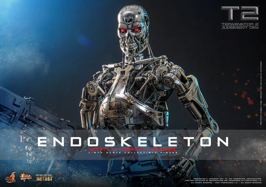 Hot Toys - Terminator 2: Judgement Day - Endoskeleton (Battle Damaged Version)