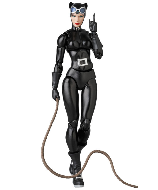 MAFEX Batman Hush: No. 123 Catwoman (Reissue) – Ages Three and Up