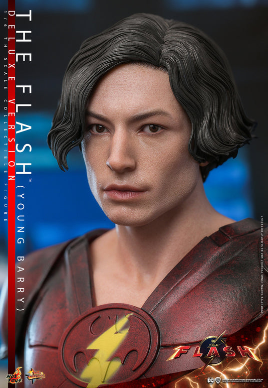 Hot Toys - The Flash (2023) - The Flash (Young Barry) (Deluxe)