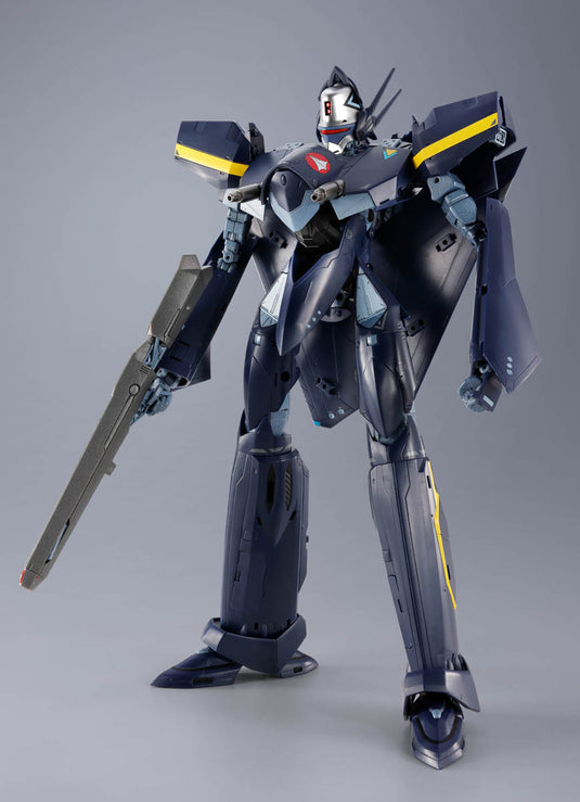 Bandai - Macross 7 DX Chogokin: VF-17S Nightmare Stealth Valkyrie (Gamlin Kizaki)