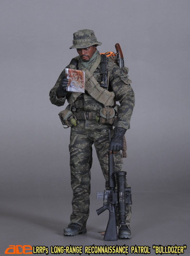 Load image into Gallery viewer, Ace Toys - Long-Range Reconnaissance Patrol "Bulldozer" (LRRP)