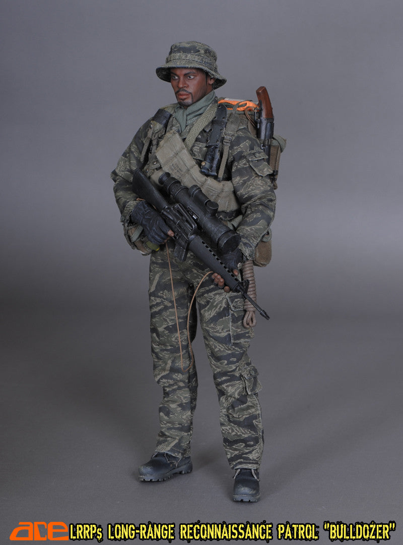 Load image into Gallery viewer, Ace Toys - Long-Range Reconnaissance Patrol "Bulldozer" (LRRP)