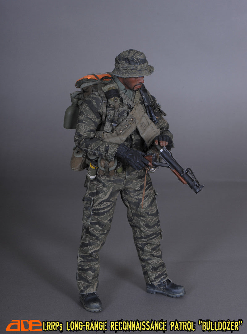Load image into Gallery viewer, Ace Toys - Long-Range Reconnaissance Patrol "Bulldozer" (LRRP)