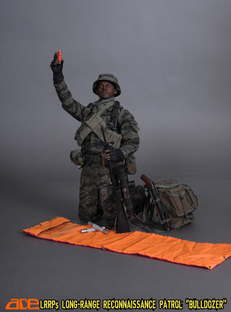 Load image into Gallery viewer, Ace Toys - Long-Range Reconnaissance Patrol "Bulldozer" (LRRP)