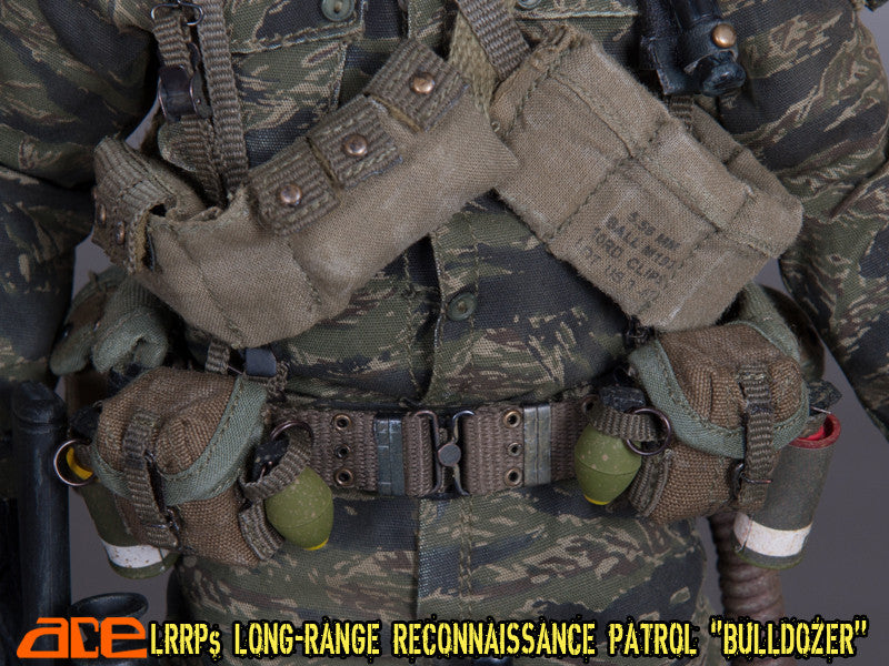 Load image into Gallery viewer, Ace Toys - Long-Range Reconnaissance Patrol "Bulldozer" (LRRP)