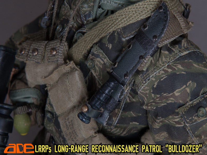 Load image into Gallery viewer, Ace Toys - Long-Range Reconnaissance Patrol "Bulldozer" (LRRP)