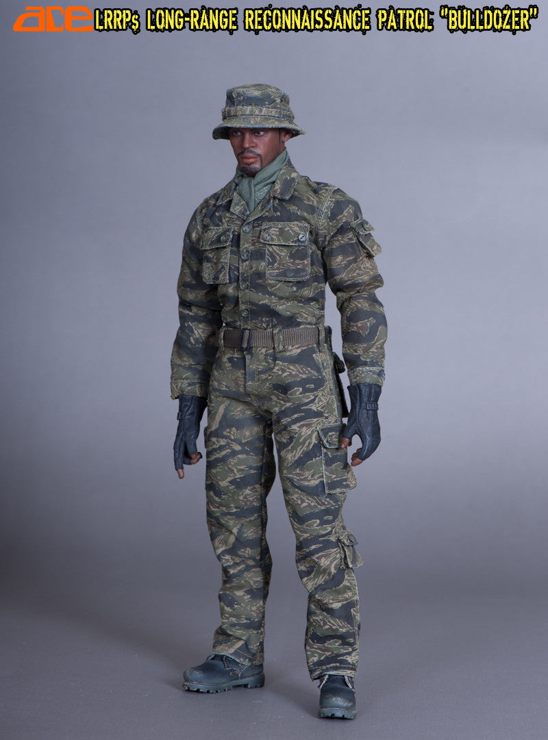 Load image into Gallery viewer, Ace Toys - Long-Range Reconnaissance Patrol "Bulldozer" (LRRP)