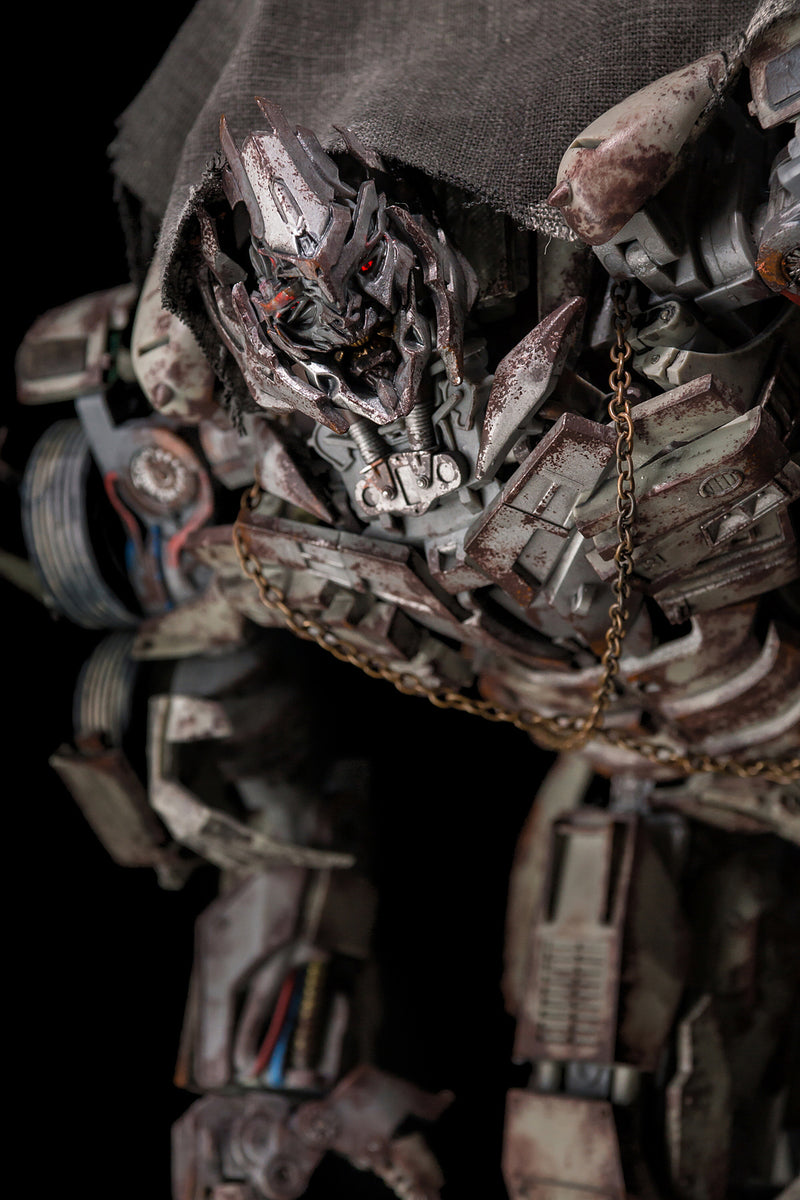 Load image into Gallery viewer, Alien Attack - AAT-01 - Mackron, the King of Savannah