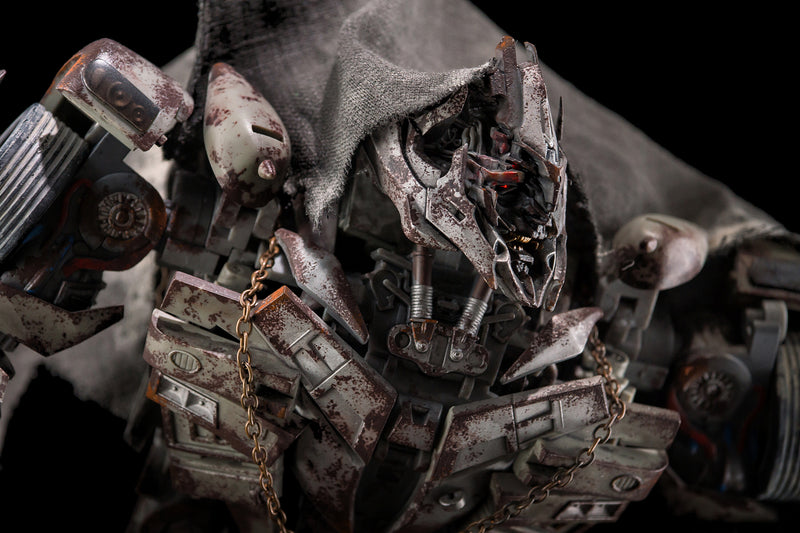 Load image into Gallery viewer, Alien Attack - AAT-01 - Mackron, the King of Savannah