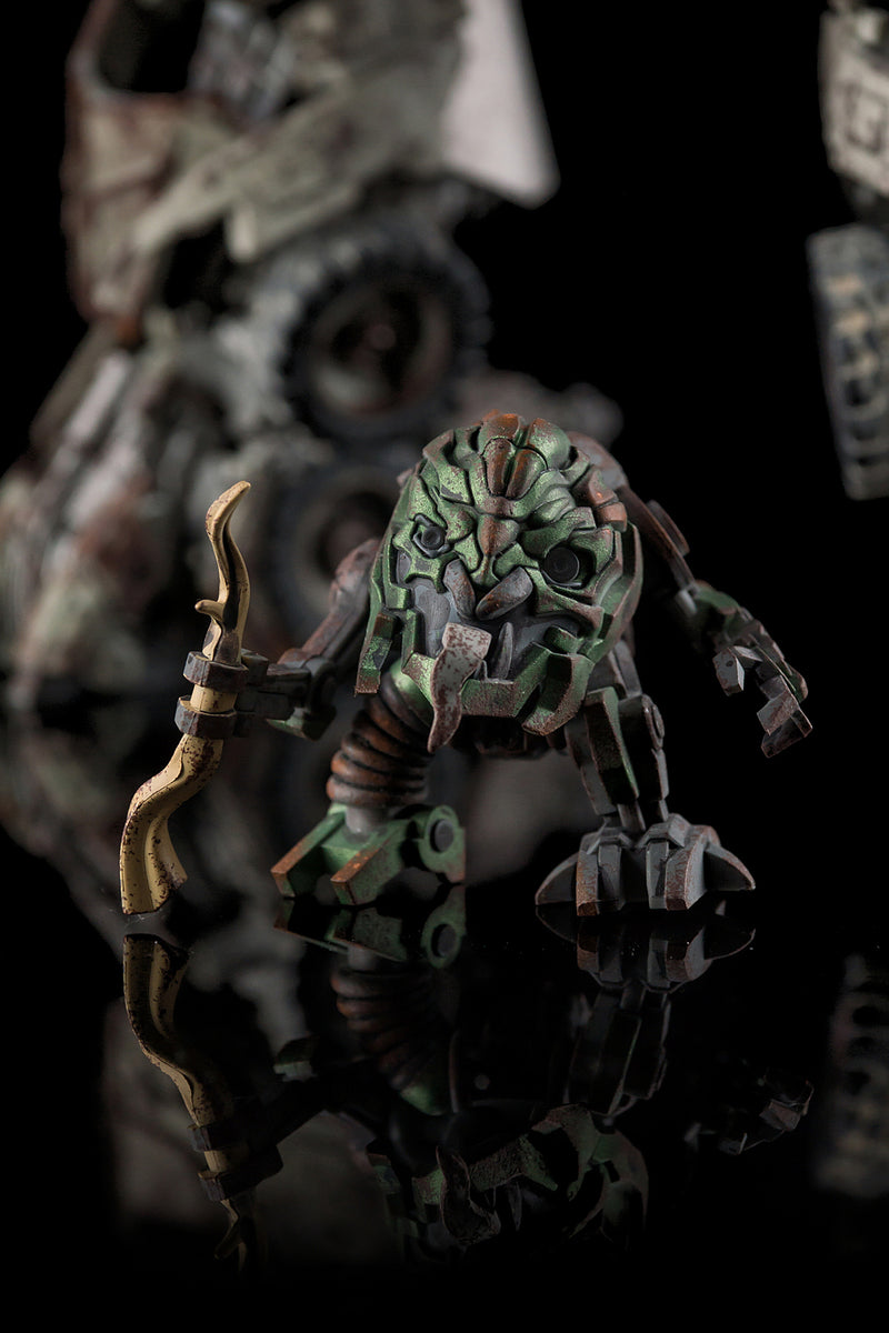 Load image into Gallery viewer, Alien Attack - AAT-01 - Mackron, the King of Savannah