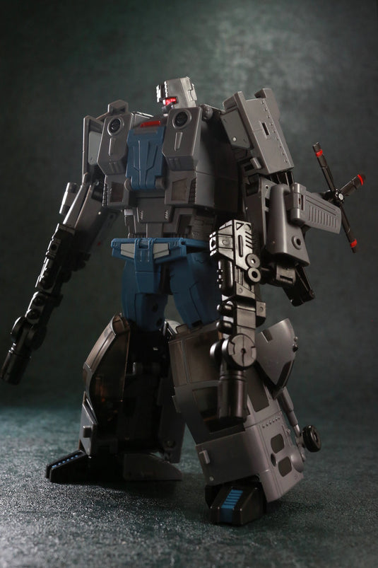 Unique Toys - Ragnaros - M-05 Rage Winterchill