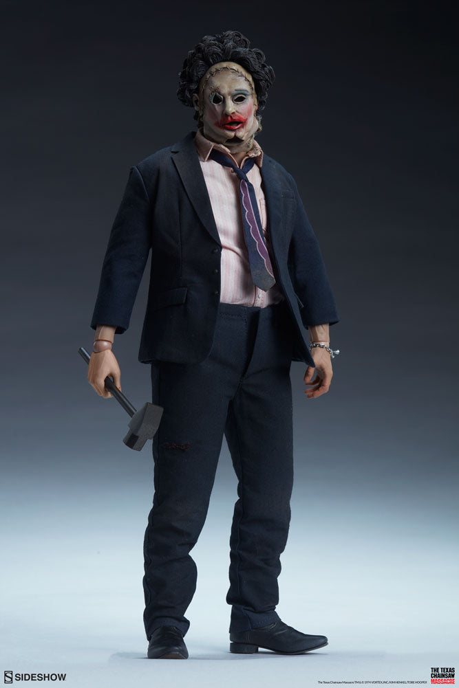 Load image into Gallery viewer, Sideshow - The Texas Chainsaw Massacre - Leatherface Deluxe