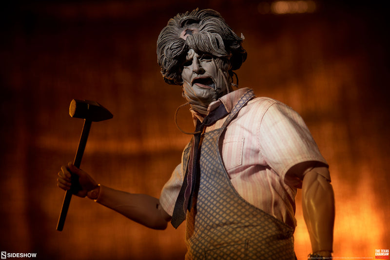 Load image into Gallery viewer, Sideshow - The Texas Chainsaw Massacre - Leatherface Deluxe