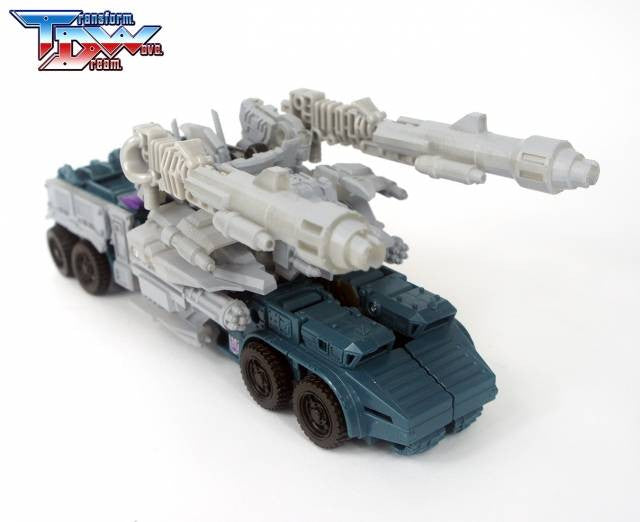 Load image into Gallery viewer, Transform Dream Wave - TCW-01 Bruticus Add-On Set
