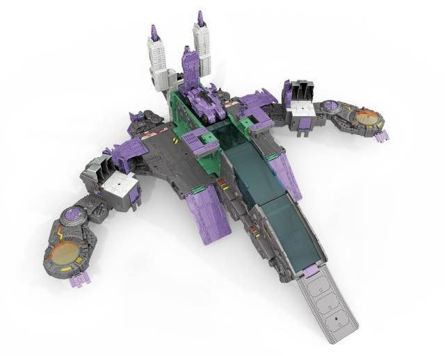 Load image into Gallery viewer, Transformers Generations Titans Return - Titan Class Trypticon
