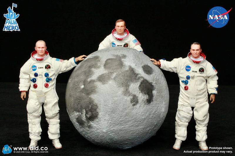 Load image into Gallery viewer, DID - 1/12 Palm Hero Series Apollo 11 Astronauts - Michael Collins
