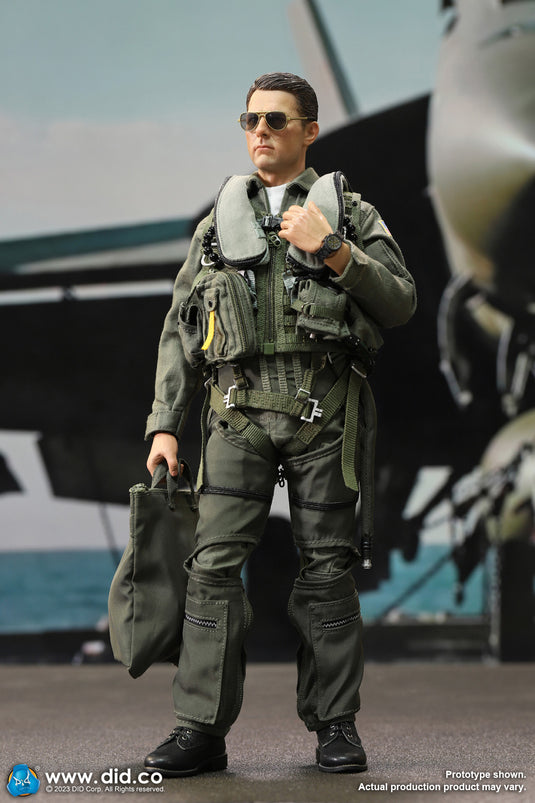 DID - 1/6 The US Navy Fighter Weapons School Instructor: FIA-18E Pilot - Captain Mitchell