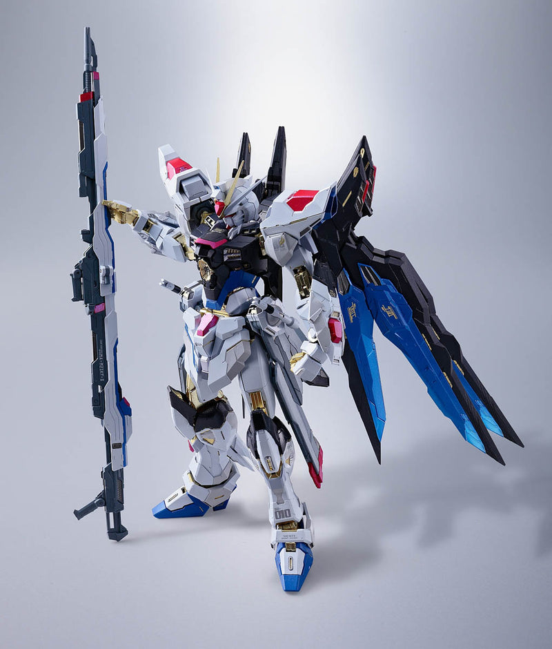 Load image into Gallery viewer, Bandai - Metal Build: Mobile Suit Gundam SEED DESTINY - Strike Freedom Gundam (Revival Version)

