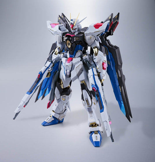Bandai - Metal Build: Mobile Suit Gundam SEED DESTINY - Strike Freedom Gundam (Revival Version)