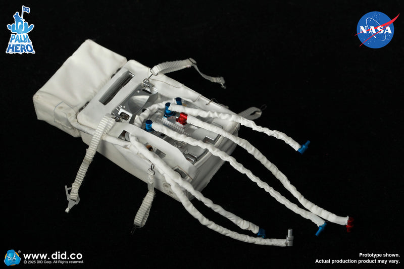 Load image into Gallery viewer, DID - 1/12 Palm Hero Series Apollo 11 Astronauts - Michael Collins
