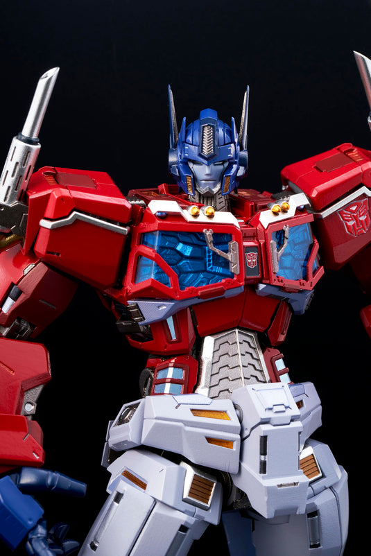 Flame Toys Kuro Kara Kuri - Transformers Optimus Prime (Reissue)