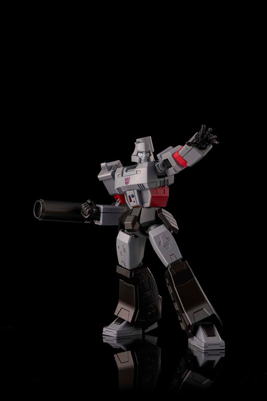 Flame Toys - Furai Model 39 - Megatron (G1 Version) Model Kit