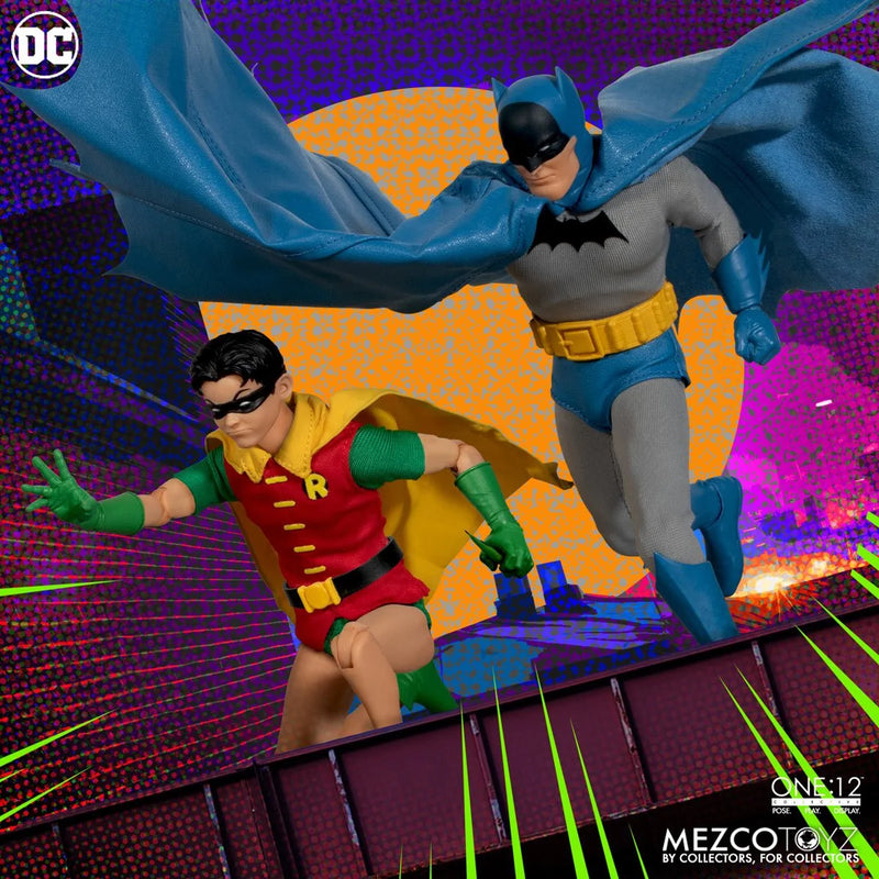 Load image into Gallery viewer, Mezco Toyz - One 12 DC Comics - Robin (Golden Age Edition)
