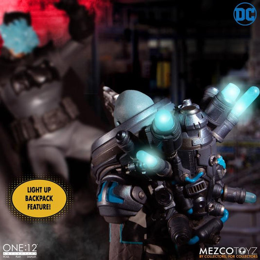 Mezco Toyz - One:12 Mr. Freeze Deluxe Edition (Restock)