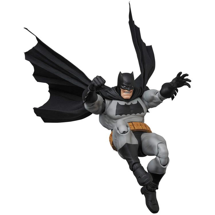 Load image into Gallery viewer, MAFEX Batman - Batman: The Dark Knight Returns No.106 (Reissue)
