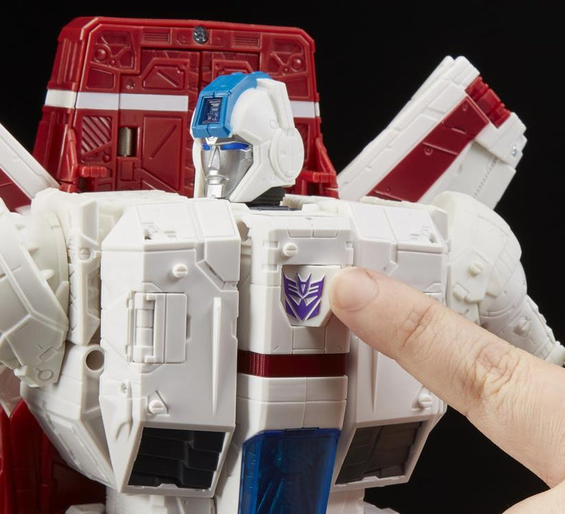 Load image into Gallery viewer, Transformers War for Cybertron - Siege: Commander Jetfire (2024 Reissue)
