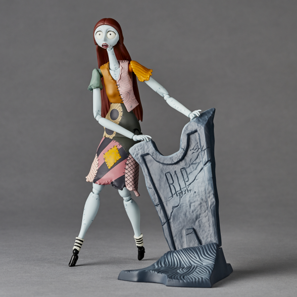 Load image into Gallery viewer, Kaiyodo - Revoltech NR040 - The Nightmare Before Christmas - Sally

