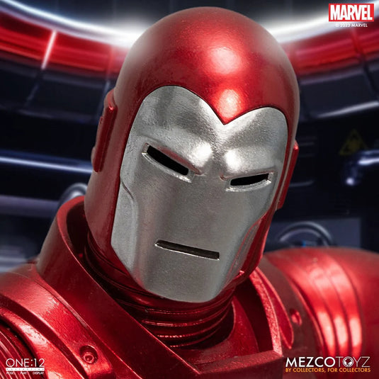 Mezco Toyz - One 12 Marvel Comics - Iron Man (Silver Centurion)