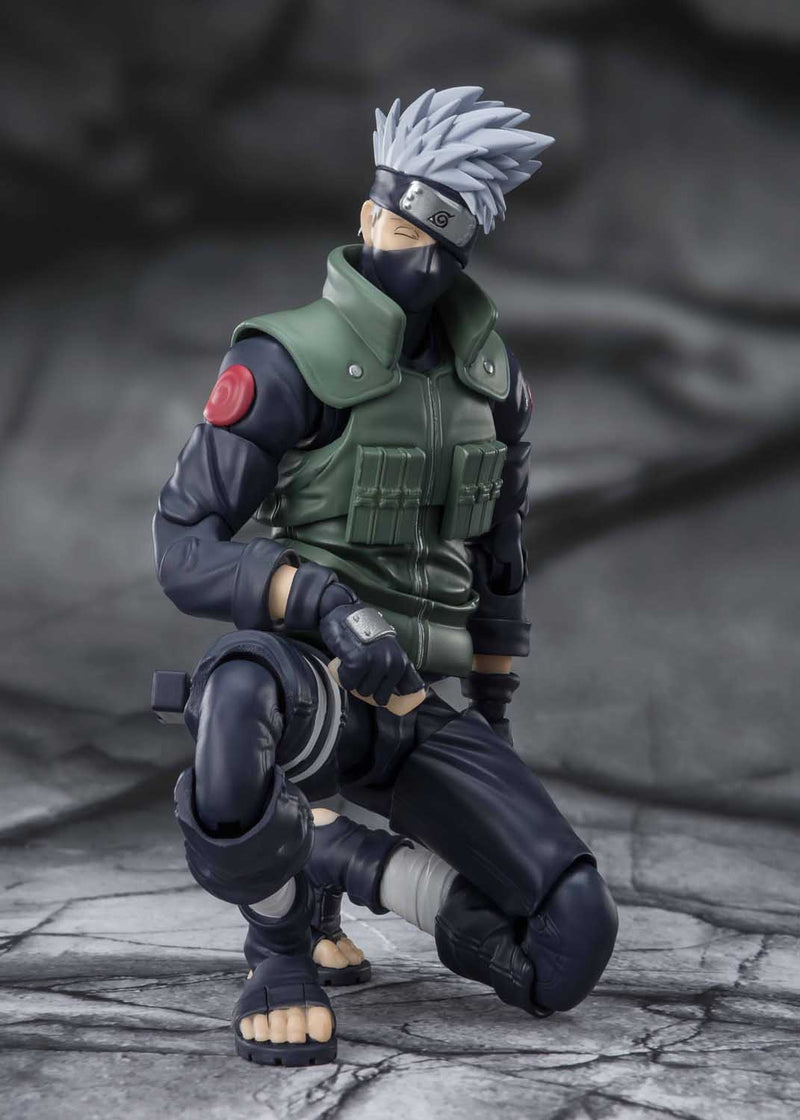 Load image into Gallery viewer, Bandai - S.H.Figuarts - Naruto Shippuden - Kakashi Hatake (The Famed Sharingan Hero) (2027 Reissue)
