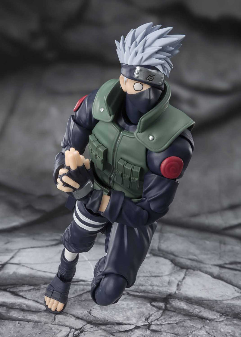 Load image into Gallery viewer, Bandai - S.H.Figuarts - Naruto Shippuden - Kakashi Hatake (The Famed Sharingan Hero) (2027 Reissue)
