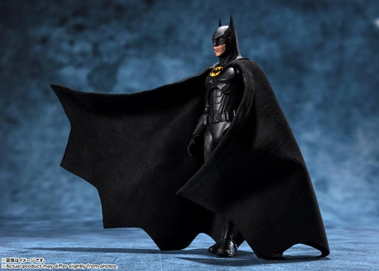 Bandai - S.H.Figuarts - The Flash (2023) - Batman