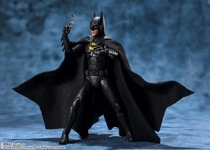 Load image into Gallery viewer, Bandai - S.H.Figuarts - The Flash (2023) - Batman
