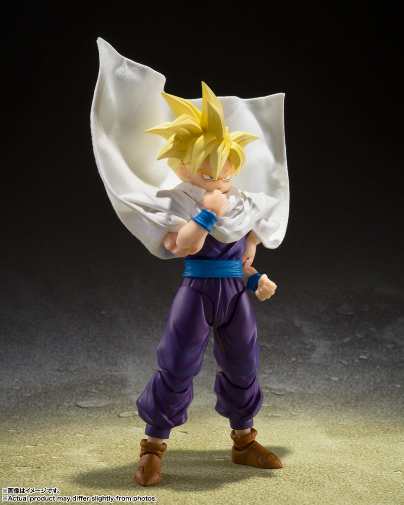 Load image into Gallery viewer, Bandai - S.H.Figuarts - Dragon Ball Z: Super Saiyan Son Gohan (The Warrior who Surpassed Goku) (Reissue)
