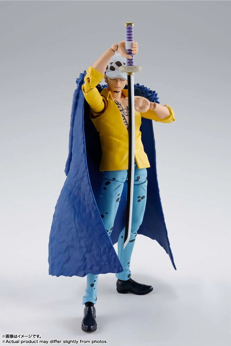 Load image into Gallery viewer, Bandai - S.H.Figuarts - One Piece: Trafalgar Law (The Raid on Onigashima)
