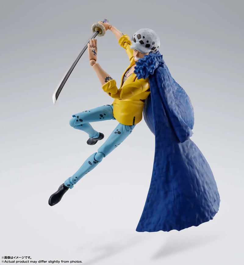 Load image into Gallery viewer, Bandai - S.H.Figuarts - One Piece: Trafalgar Law (The Raid on Onigashima)
