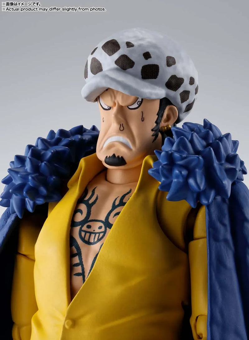Load image into Gallery viewer, Bandai - S.H.Figuarts - One Piece: Trafalgar Law (The Raid on Onigashima)
