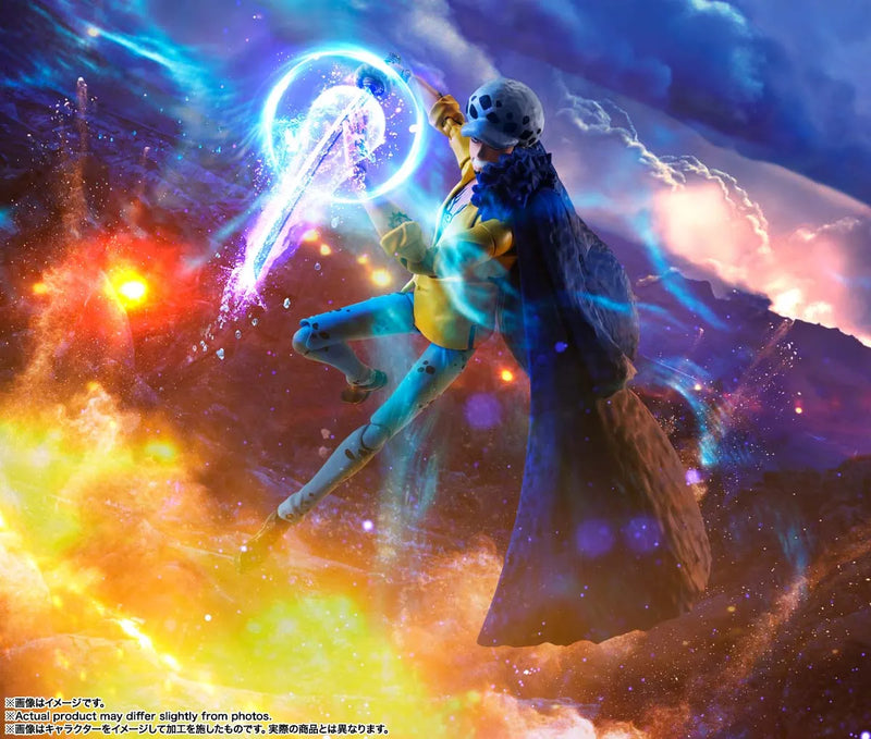 Load image into Gallery viewer, Bandai - S.H.Figuarts - One Piece: Trafalgar Law (The Raid on Onigashima)
