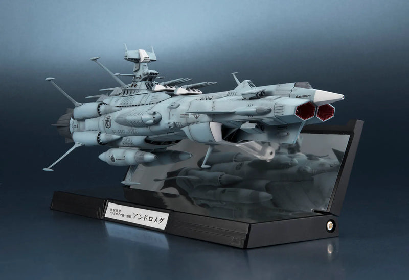 Load image into Gallery viewer, Bandai - Kikan Taizen Star Blazers: Earth Federation Andromeda 1st Ship 1/2000 Scale Model (Reissue)
