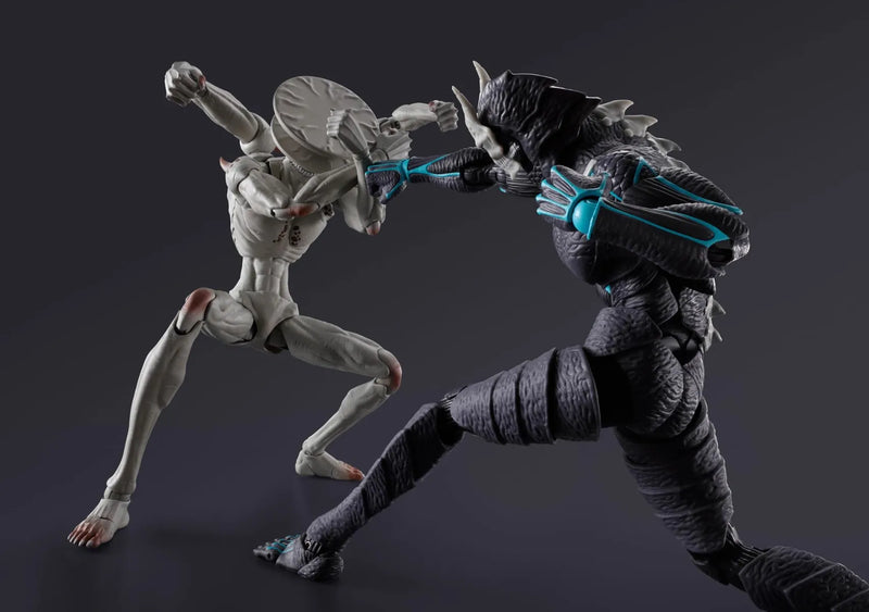 Load image into Gallery viewer, Bandai - S.H.Figuarts - Kaiju No. 8 - Kaiju No. 9
