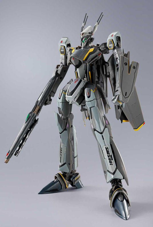 Bandai - Macross Frontier DX Chogokin: VF-25S Armored
