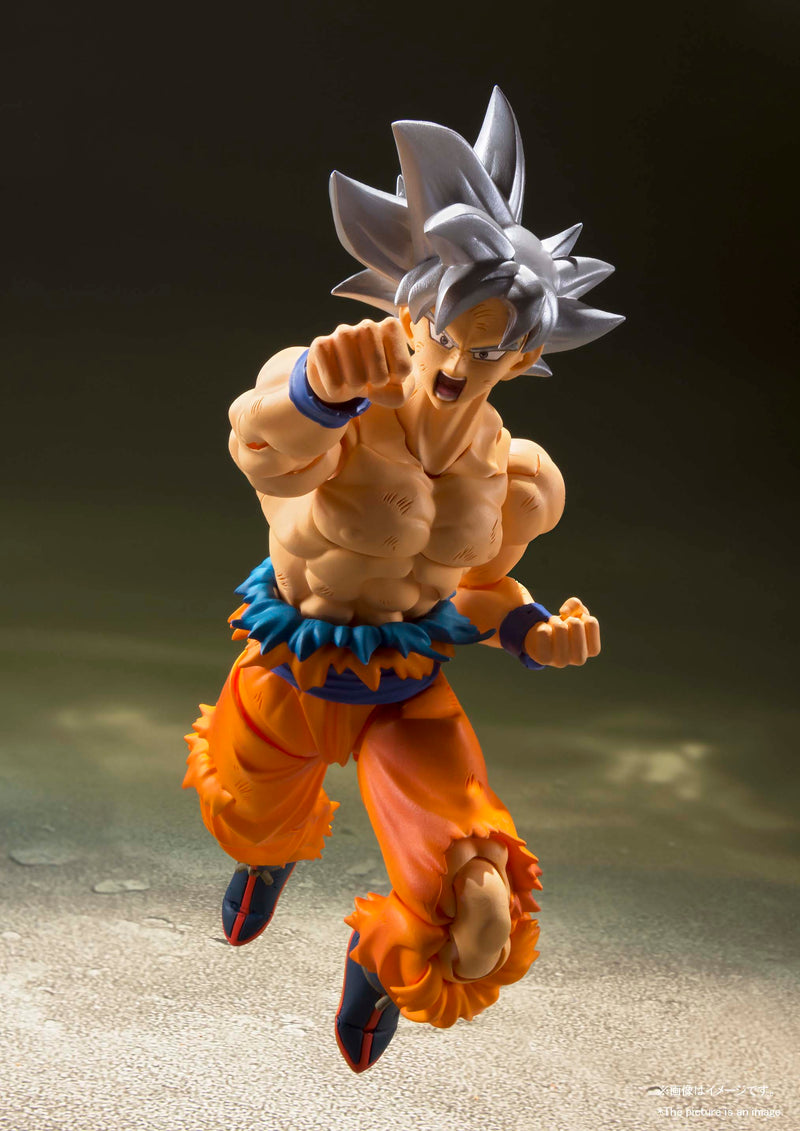 Load image into Gallery viewer, Bandai - S.H.Figuarts - Dragon Ball Super - Goku (Ultra Instinct) (Reissue)
