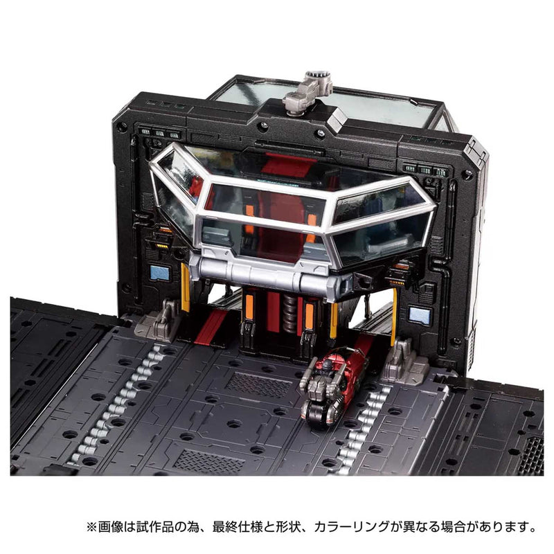 Load image into Gallery viewer, Diaclone Reboot - Tactical Mover - Mobile Fort Panzer (Tactical Grander)
