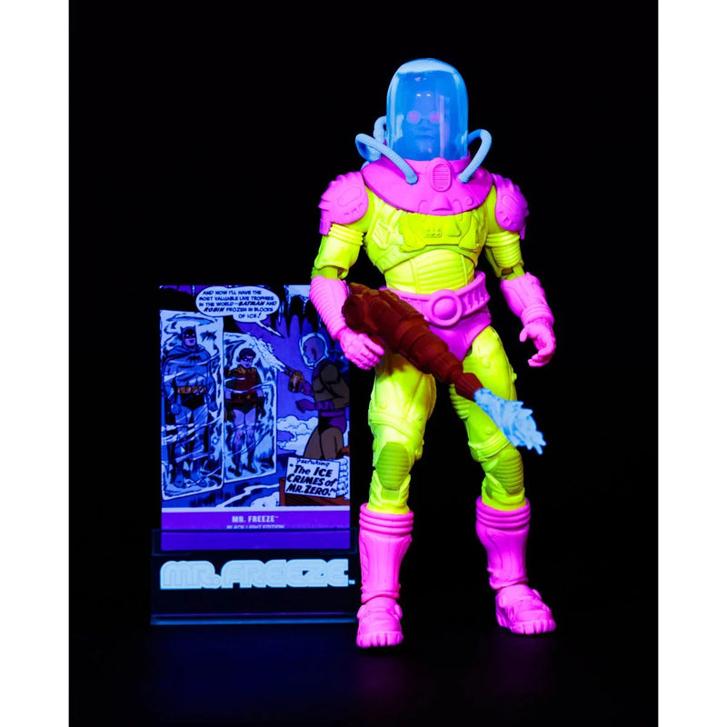 Load image into Gallery viewer, Mcfarlane Toys - DC Multiverse Mr.Freeze (The Ice Crimes Of Mr. Zero) Black Light Edition (Gold Label)
