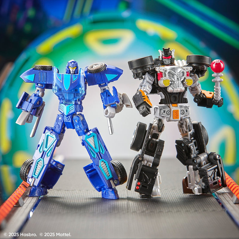Load image into Gallery viewer, Transformers Collaborative - Hot Wheels x Transformers Bone Shaker
