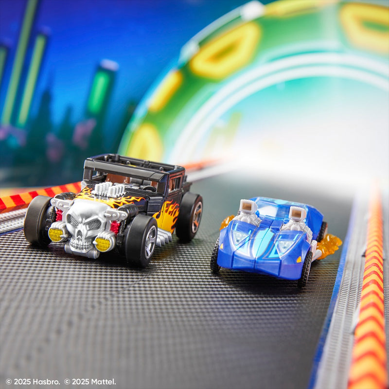 Load image into Gallery viewer, Transformers Collaborative - Hot Wheels x Transformers Twin Mill
